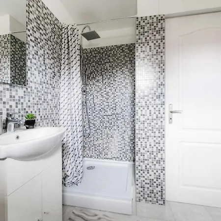 Cherry By Interhome *